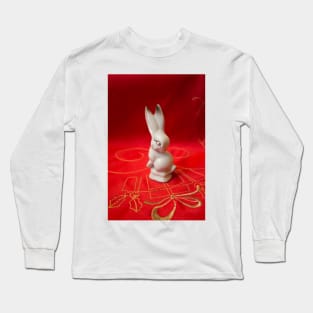 White bunny on red background Long Sleeve T-Shirt